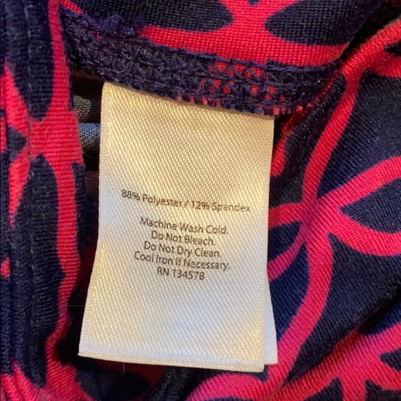 Cropped Whale Tail Leggings - Picture 5 of 5